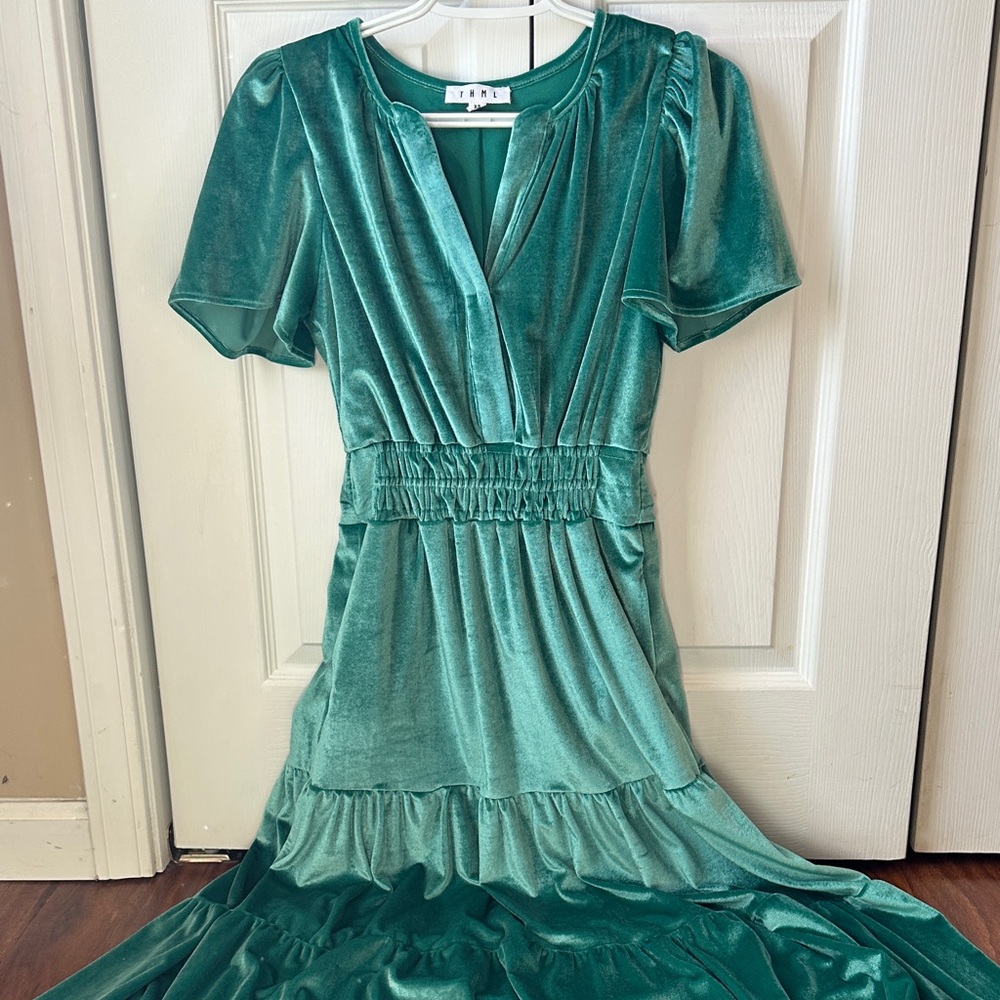 Velvet Green Women’s Dress